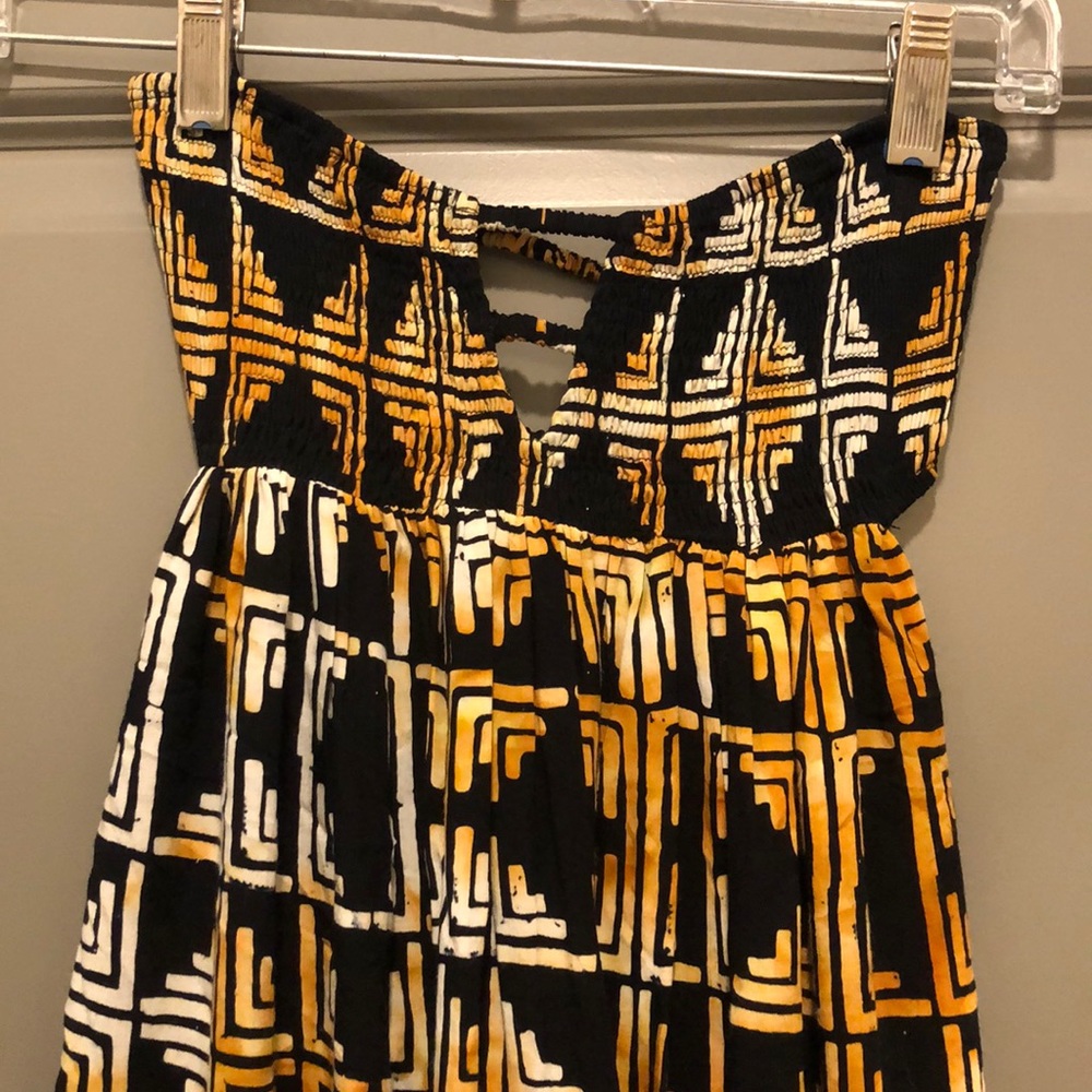 Indah Strapless Maxi